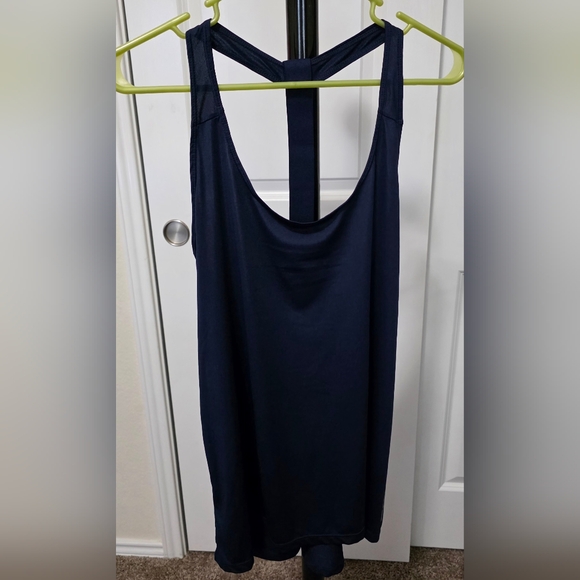 Navy Blue Sleeveless Active Tank Top - Picture 1 of 2